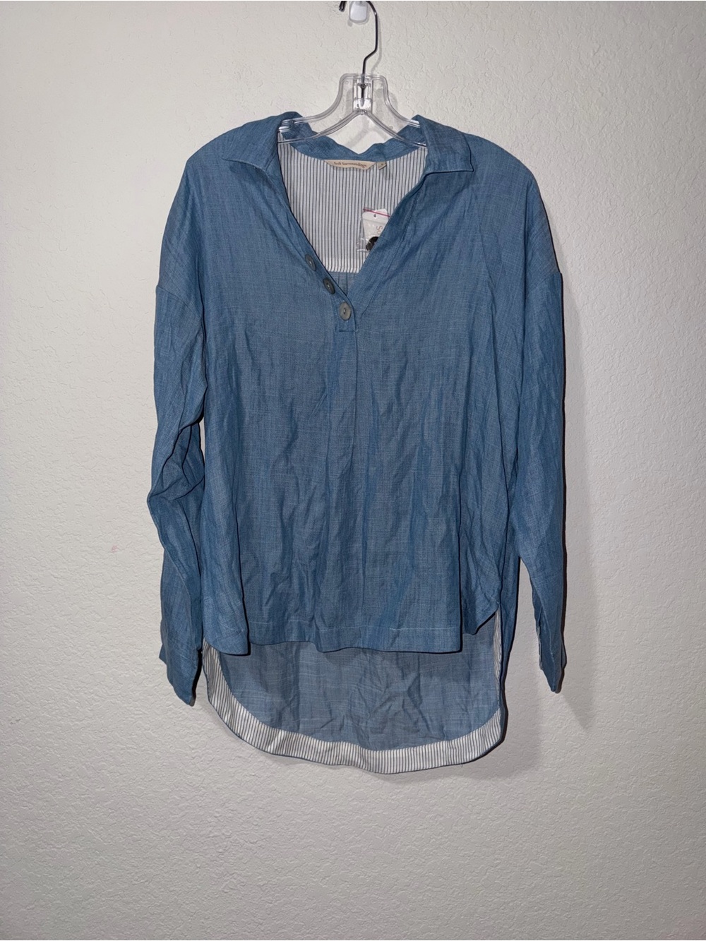 NWT Soft Surroundings Asbury Light Blue Tencel Chambray Top
